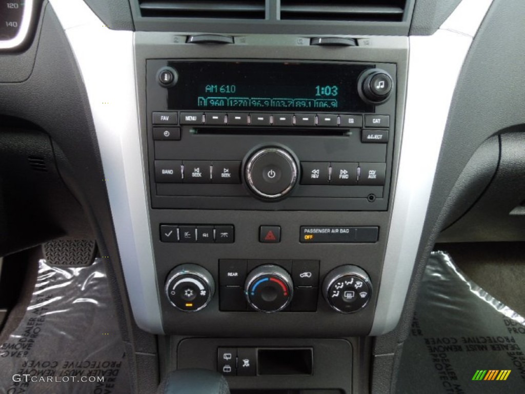 2012 Chevrolet Traverse LT AWD Controls Photo #62246215
