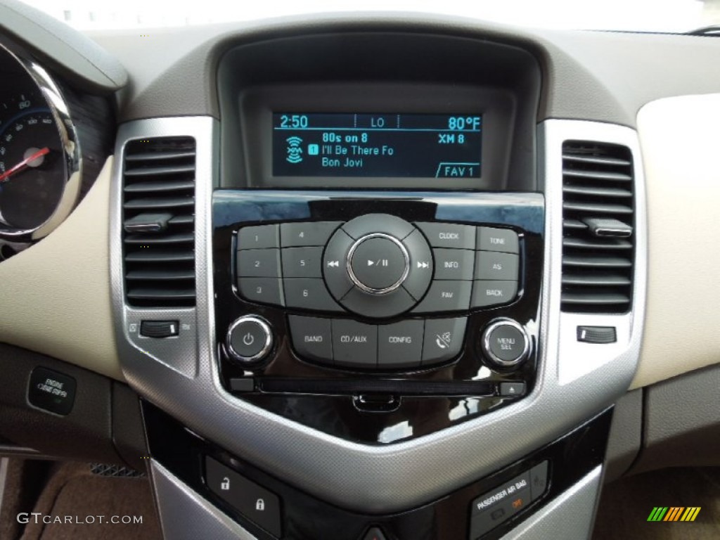 2012 Chevrolet Cruze LTZ/RS Controls Photo #62247778