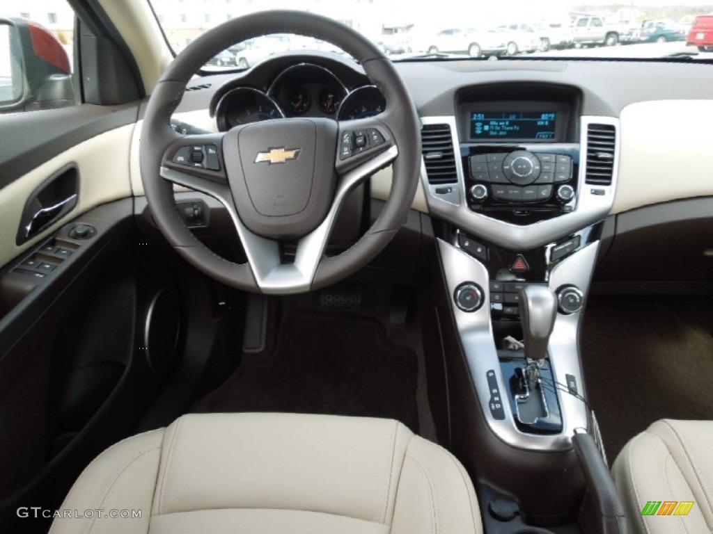 2012 Chevrolet Cruze LTZ/RS Cocoa/Light Neutral Dashboard Photo #62247814