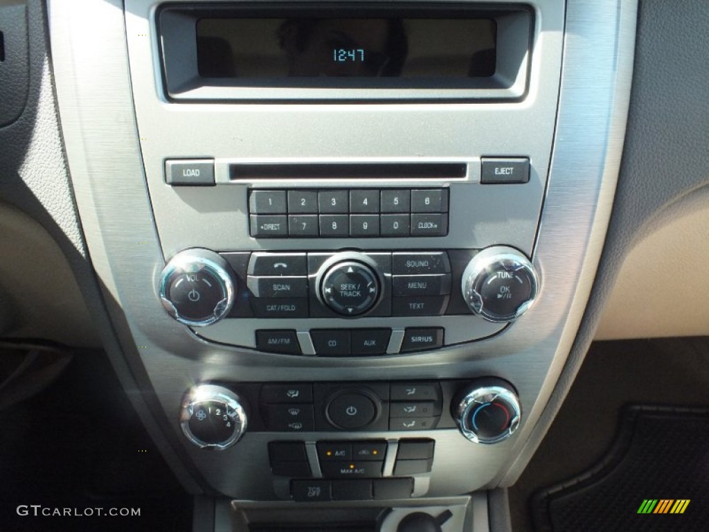 2012 Fusion SE - Ingot Silver Metallic / Medium Light Stone photo #14