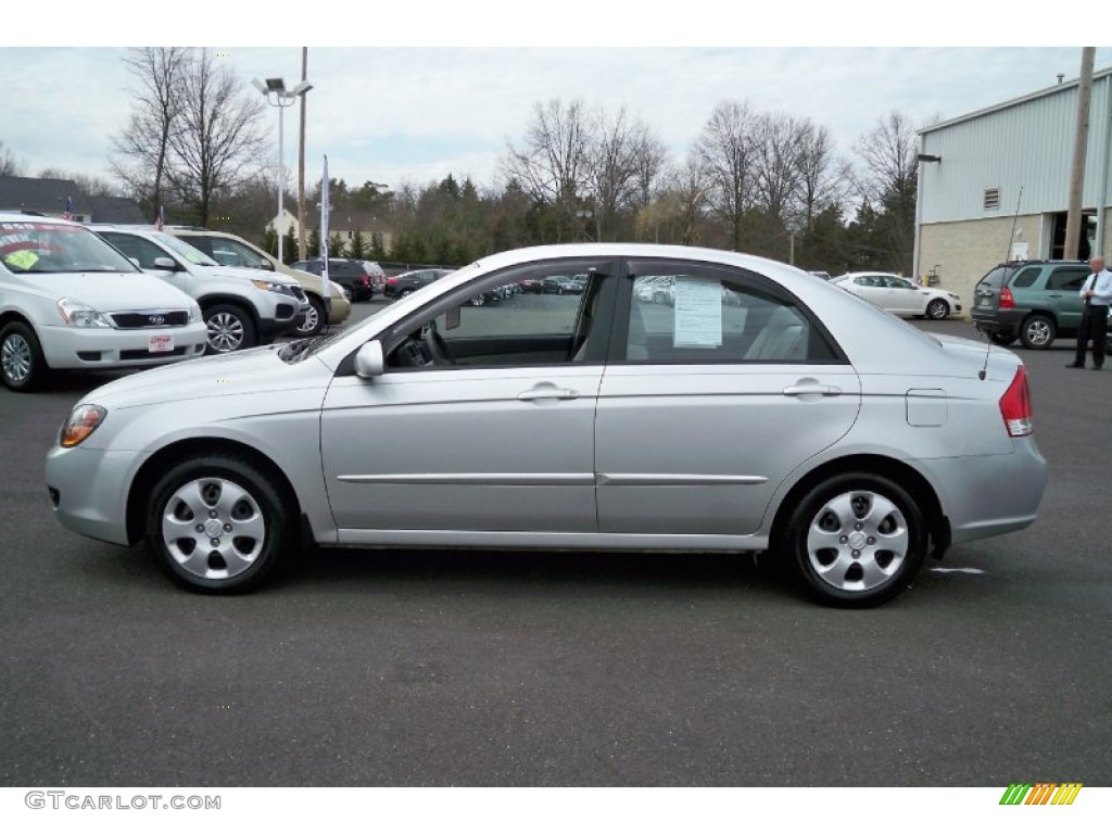 Bright Silver Metallic 2009 Kia Spectra EX Sedan Exterior Photo #62249230