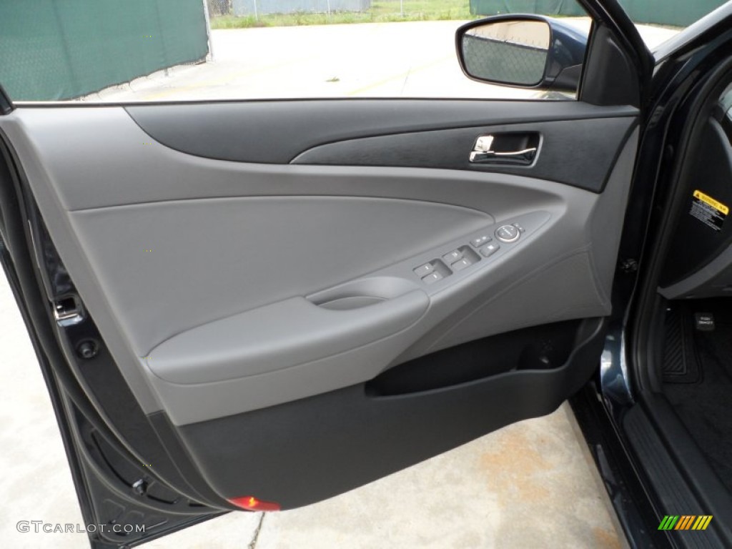 2012 Hyundai Sonata SE 2.0T Gray Door Panel Photo #62252744