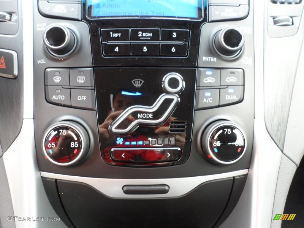 2012 Hyundai Sonata SE 2.0T Controls Photo #62252807