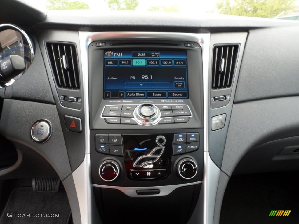 2012 Hyundai Sonata SE 2.0T Controls Photo #62253769