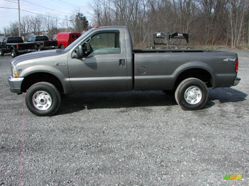 Dark Shadow Grey Metallic 2002 Ford F250 Super Duty XL Regular Cab 4x4 Exterior Photo #62256346