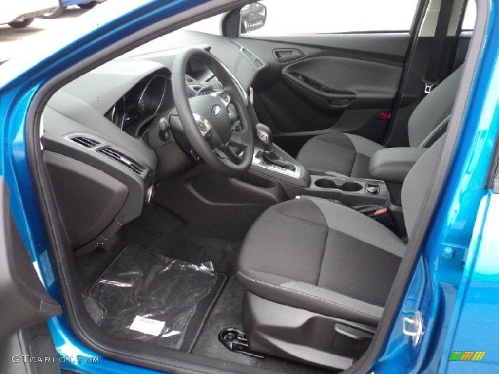 2012 Focus SE Sedan - Blue Candy Metallic / Charcoal Black photo #7
