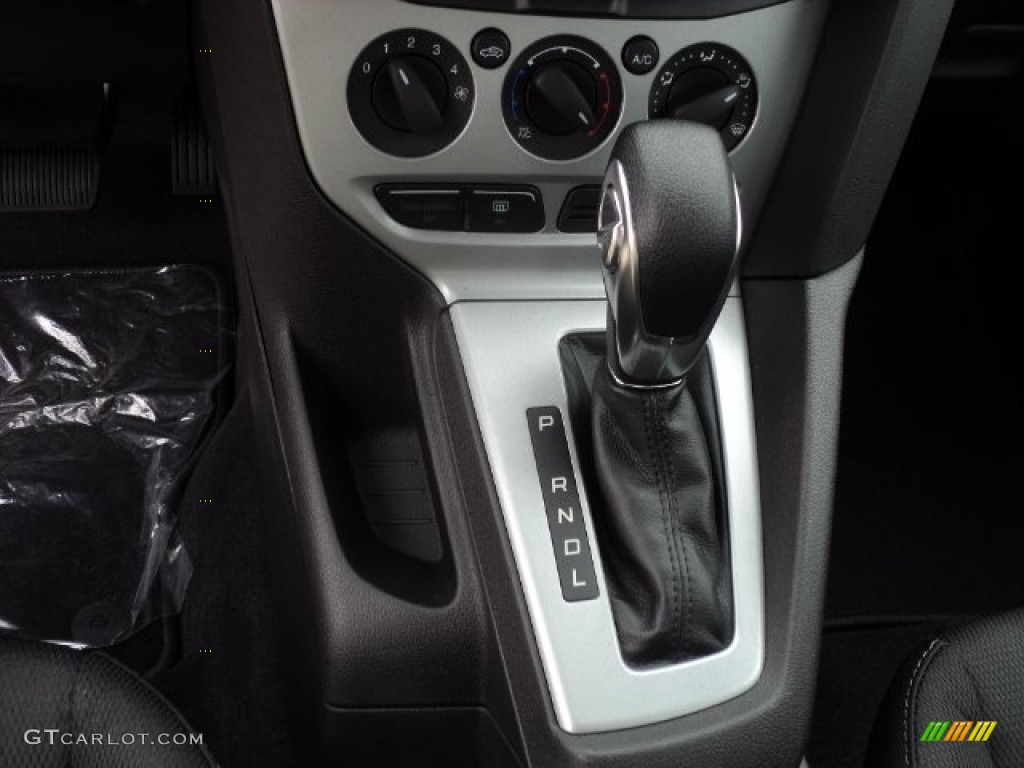 2012 Ford Focus SE Sedan 6 Speed Automatic Transmission Photo #62257120