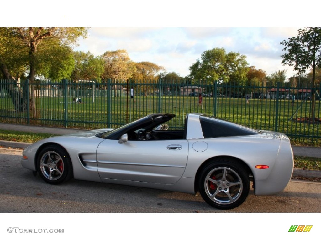 Quicksilver Metallic 2003 Chevrolet Corvette Coupe Exterior Photo #62258543