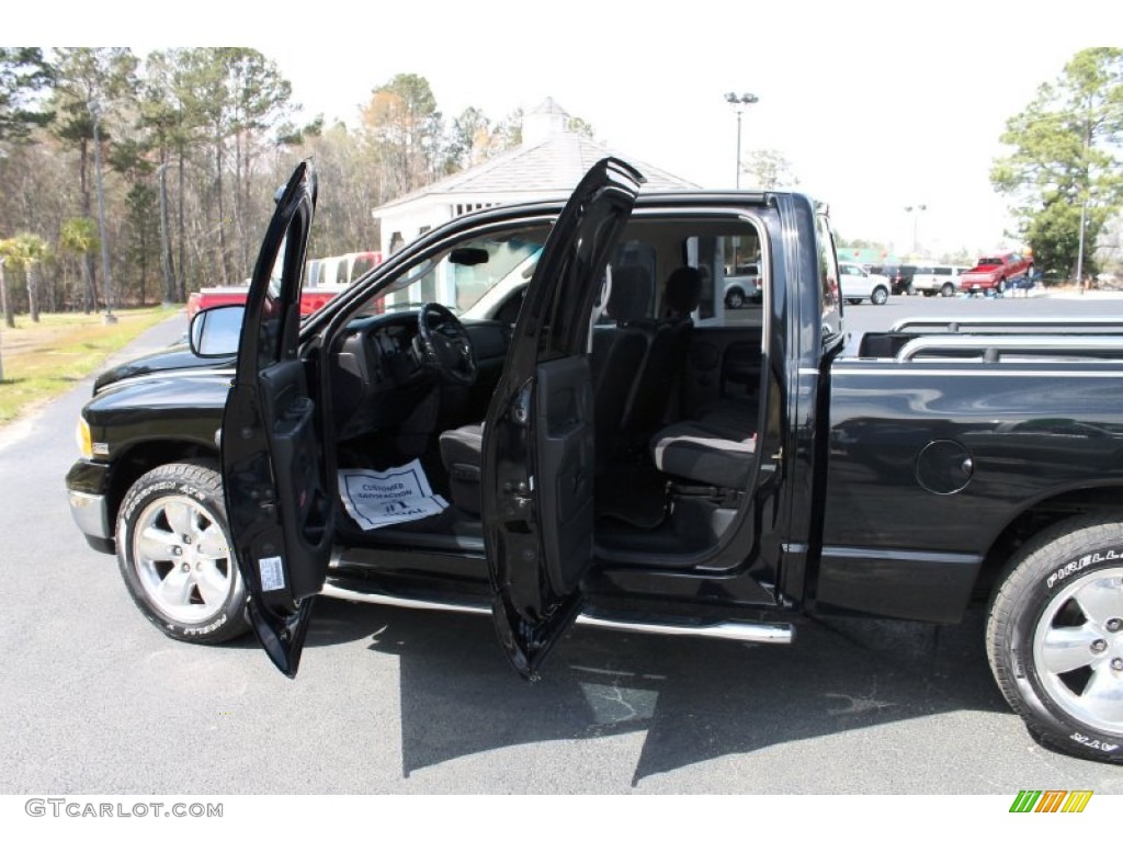 2004 Ram 1500 SLT Quad Cab - Black / Dark Slate Gray photo #10