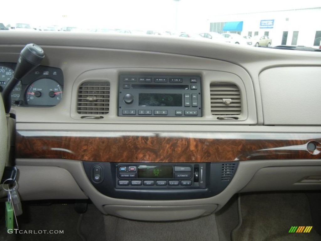 2005 Mercury Grand Marquis LS Controls Photo #62262115