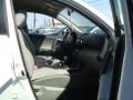 Super White - RAV4 4WD Photo No. 8