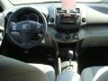 Super White - RAV4 4WD Photo No. 9
