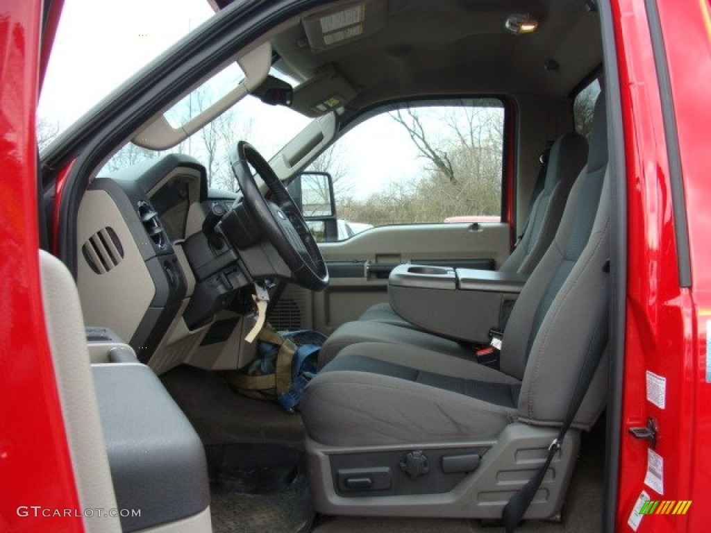 2009 F450 Super Duty XL Regular Cab Tow Truck - Red / Medium Stone photo #8