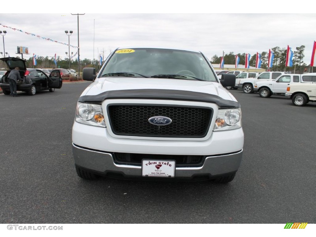 2004 F150 XLT SuperCab - Oxford White / Tan photo #2