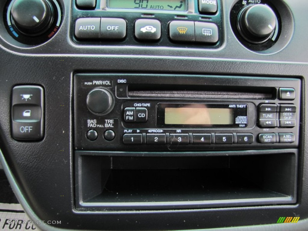 2004 Honda Odyssey EX Audio System Photos