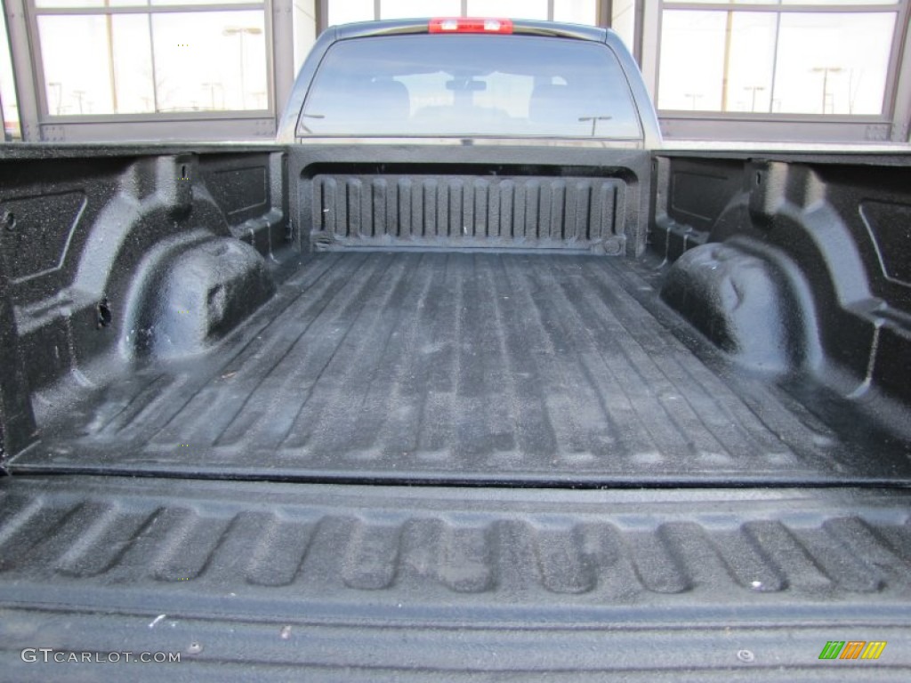 2004 Ram 3500 ST Quad Cab 4x4 Dually - Black / Dark Slate Gray photo #31