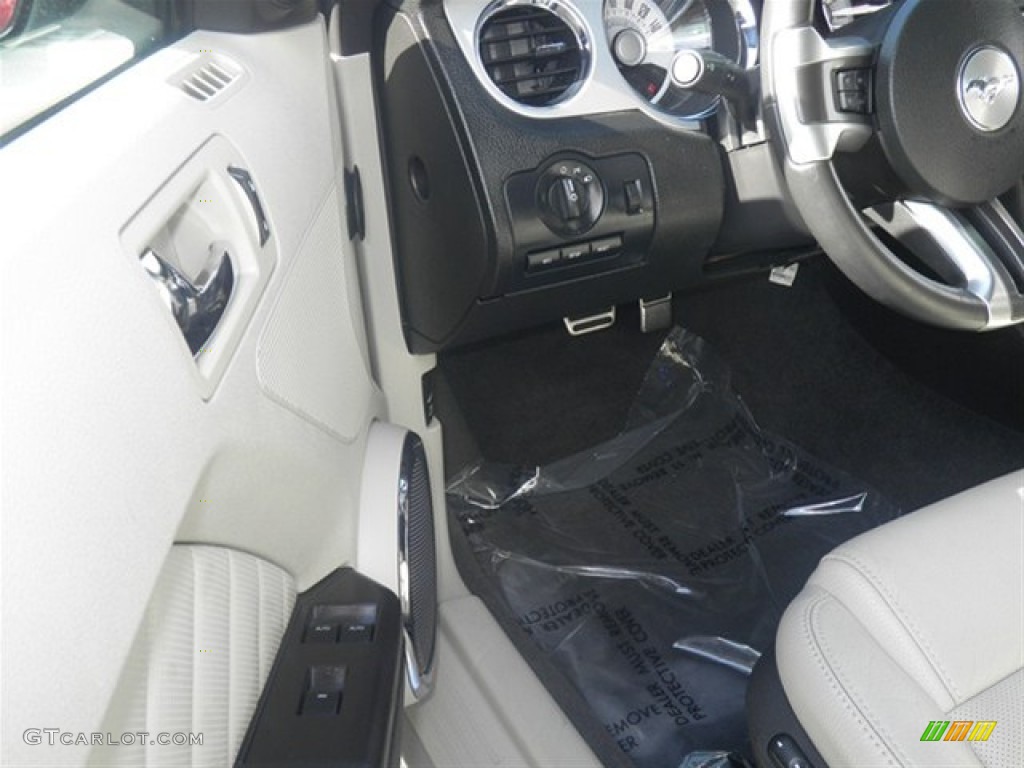 2011 Mustang V6 Premium Convertible - Ingot Silver Metallic / Stone photo #23