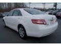 Super White - Camry LE Photo No. 36