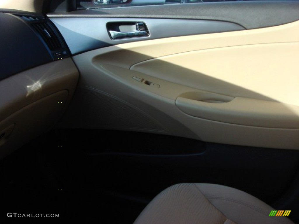 2011 Sonata Hybrid - Venetian Red / Camel photo #22