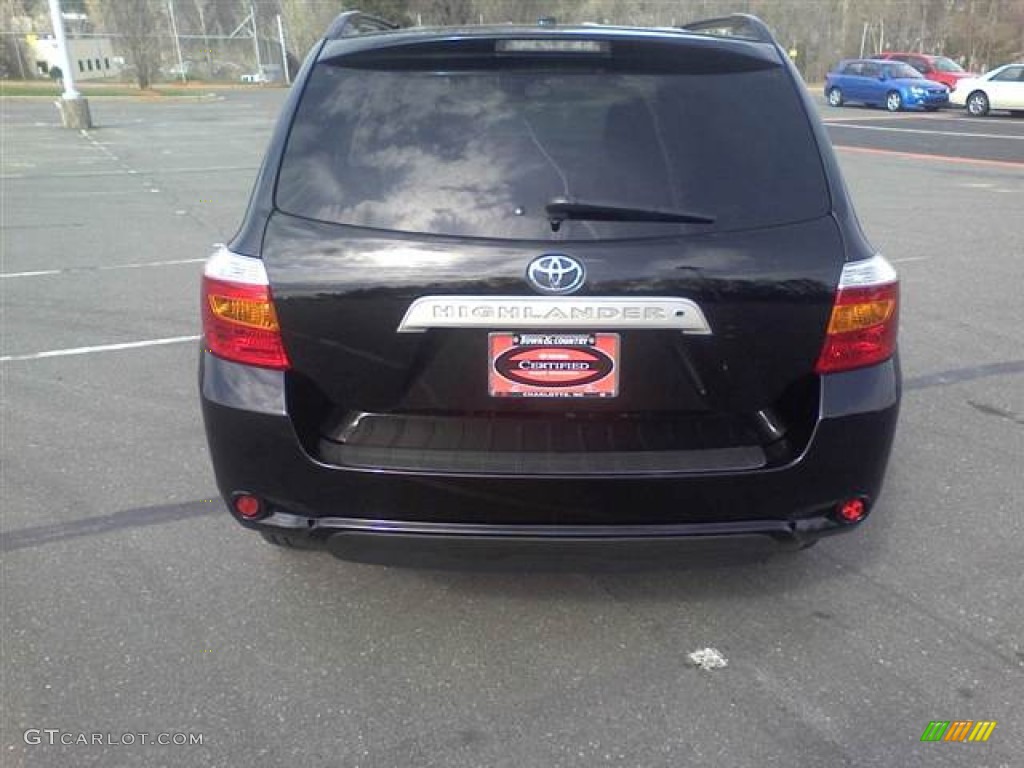 2010 Highlander SE - Black / Sand Beige photo #4