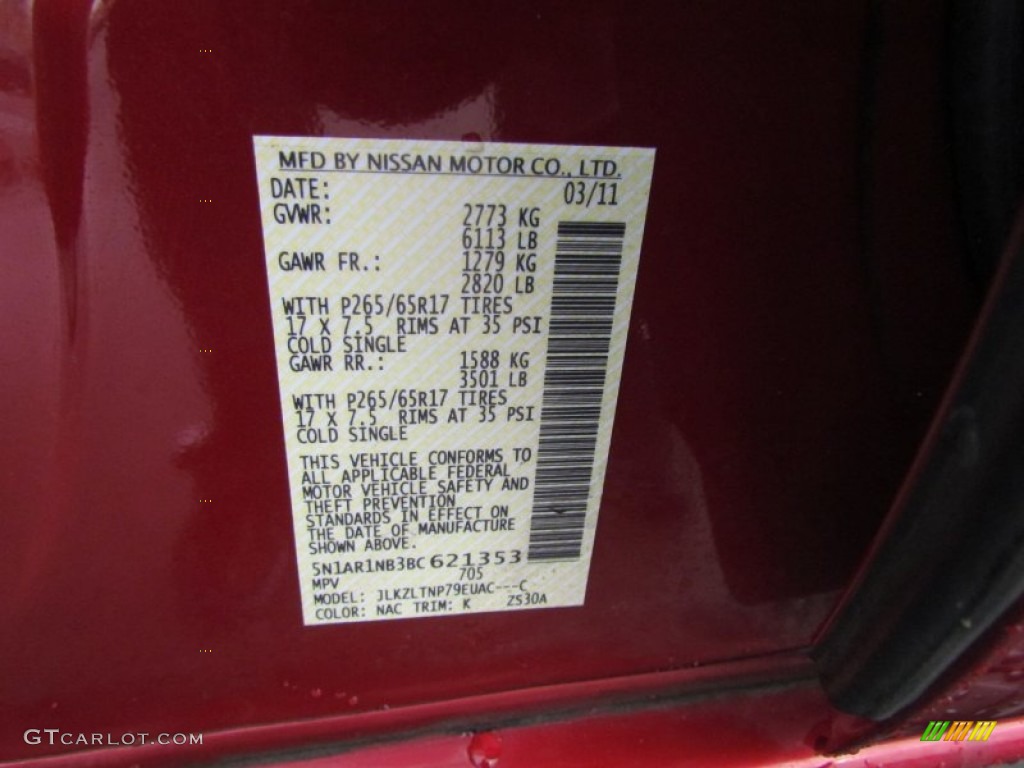 2011 Pathfinder SV 4x4 - Red Brick / Graphite photo #11
