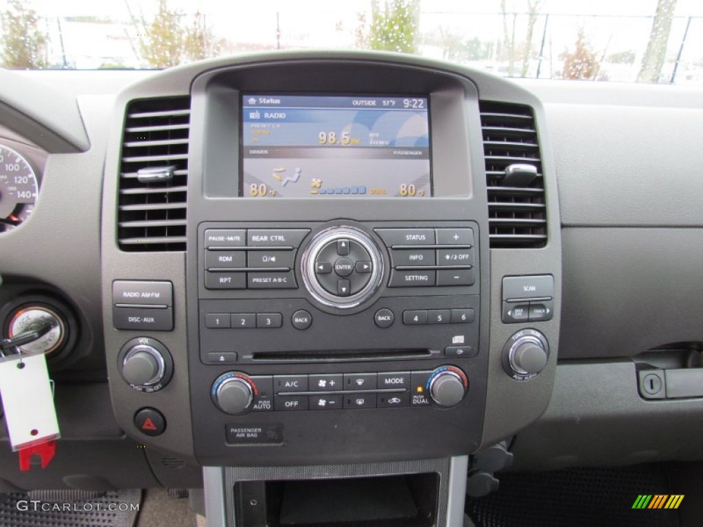 2011 Pathfinder SV 4x4 - Red Brick / Graphite photo #13