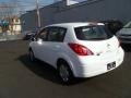 Fresh Powder - Versa 1.8 S Hatchback Photo No. 5