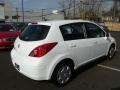 Fresh Powder - Versa 1.8 S Hatchback Photo No. 6