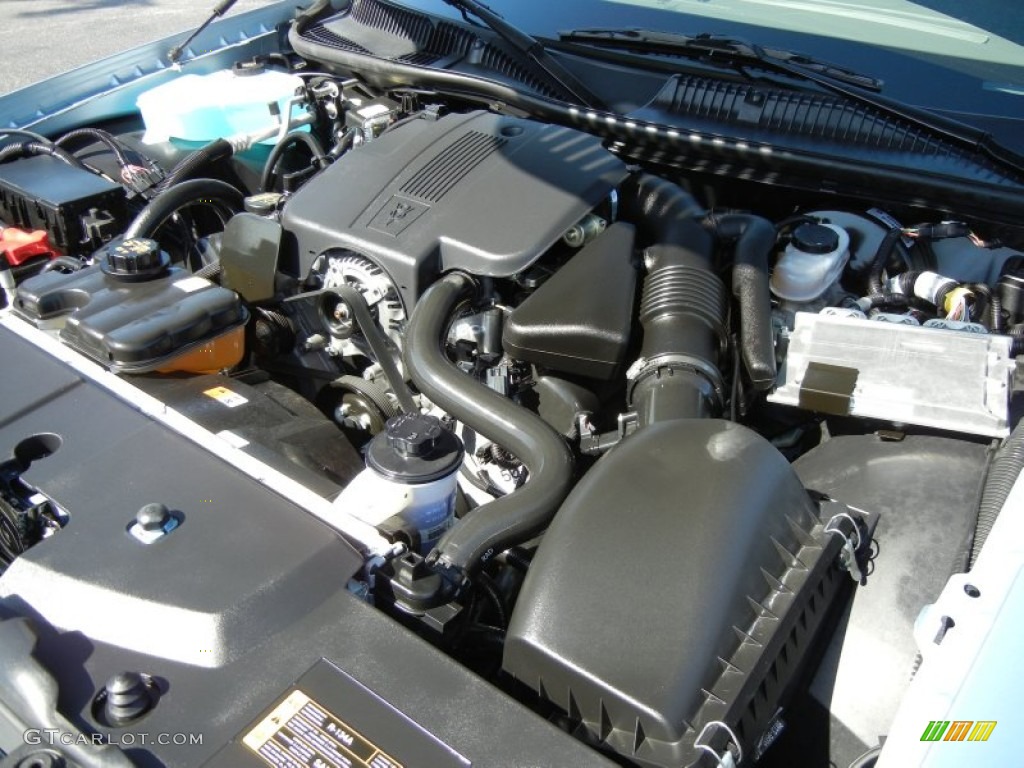 2011 Lincoln Town Car Signature Limited Engine Photos