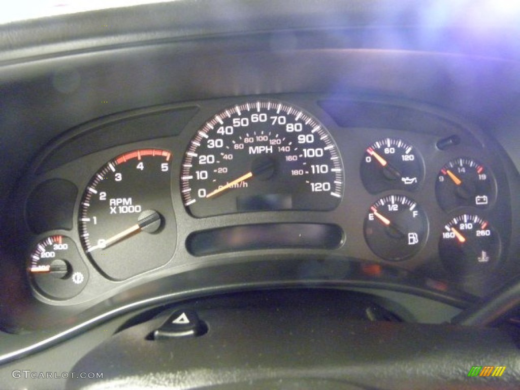 2004 Silverado 2500HD LS Extended Cab 4x4 - Victory Red / Dark Charcoal photo #22