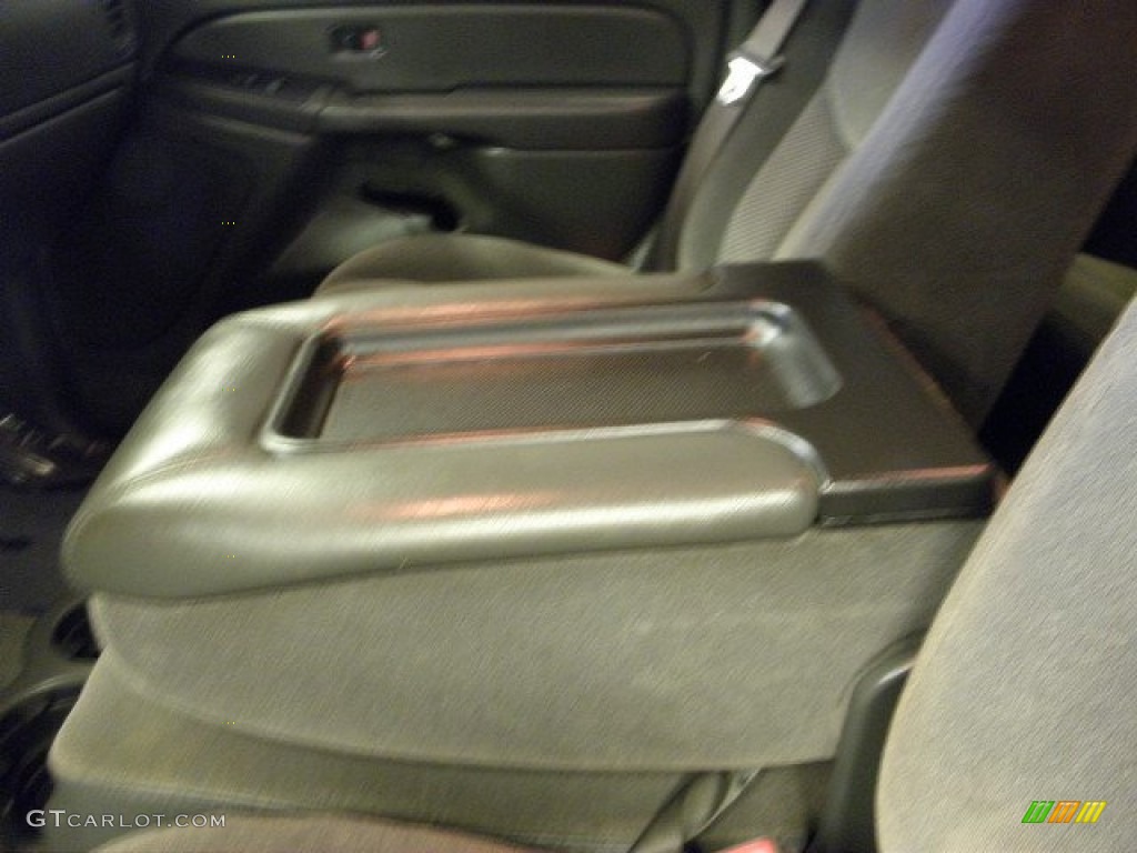 2004 Silverado 2500HD LS Extended Cab 4x4 - Victory Red / Dark Charcoal photo #26