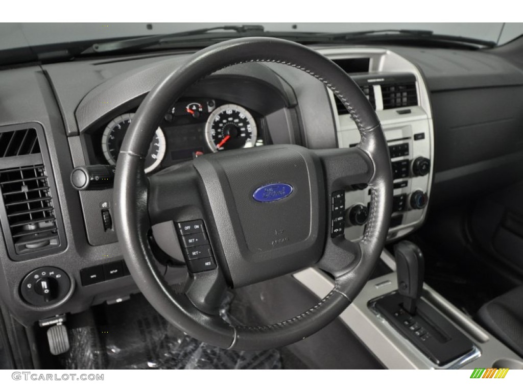 2009 Ford Escape XLT V6 4WD Charcoal Steering Wheel Photo #62275639