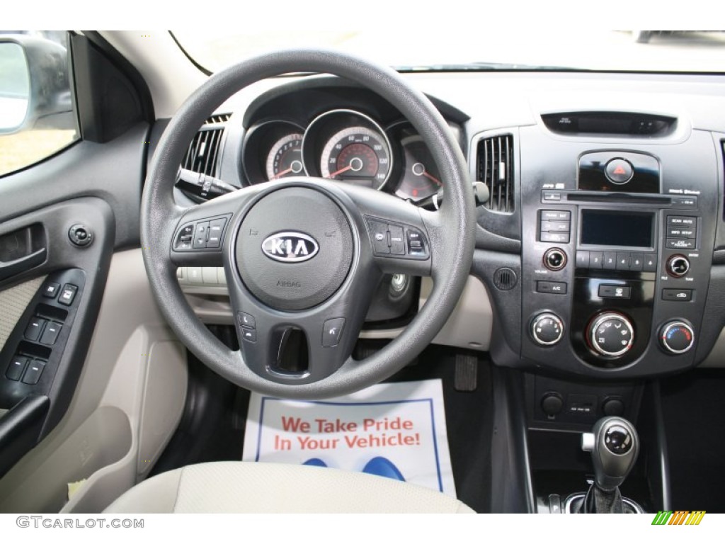 2011 Forte EX - Clear White / Stone photo #8