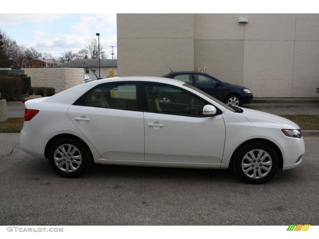 2011 Forte EX - Clear White / Stone photo #13