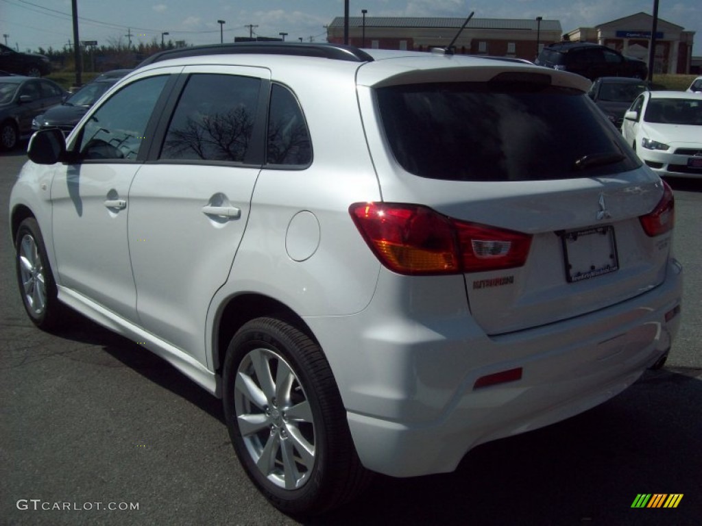 2012 Outlander Sport SE 4WD - Diamond White / Black photo #3