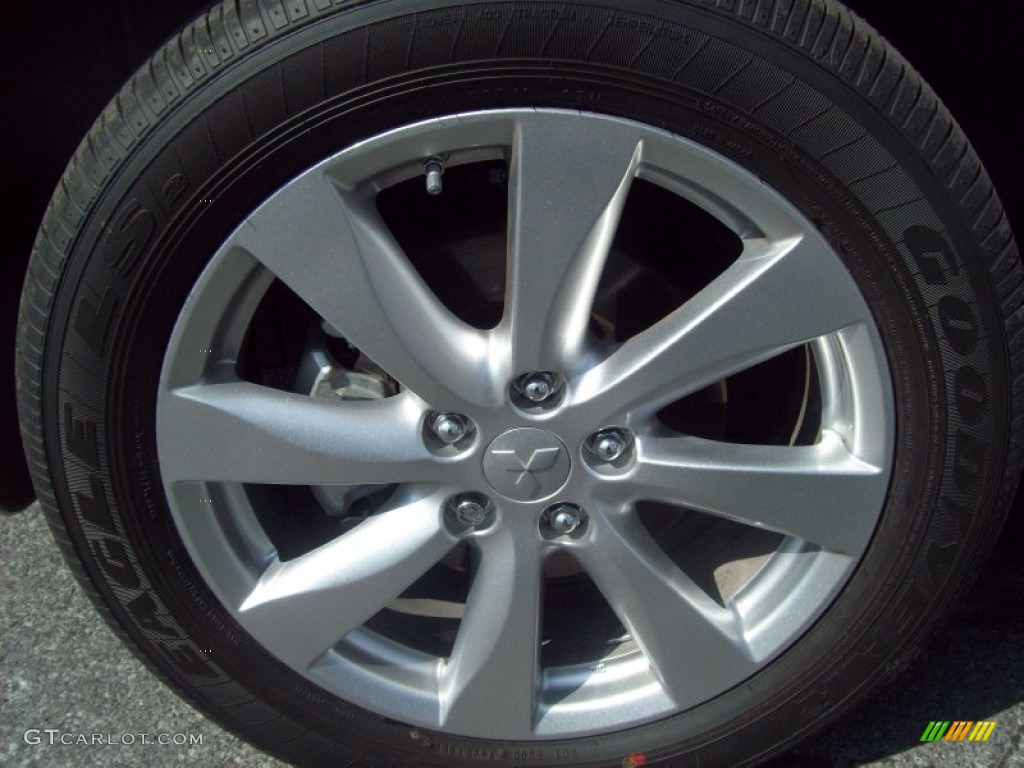 2012 Mitsubishi Outlander Sport SE 4WD Wheel Photos