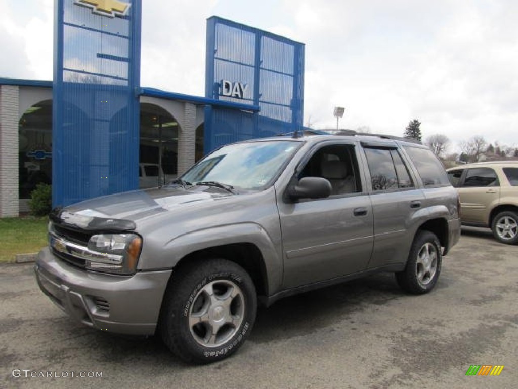 2007 TrailBlazer LS 4x4 - Graystone Metallic / Light Gray photo #1