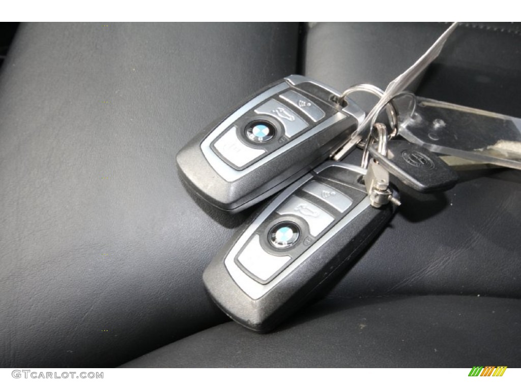 2009 BMW 7 Series 750Li Sedan Keys Photos