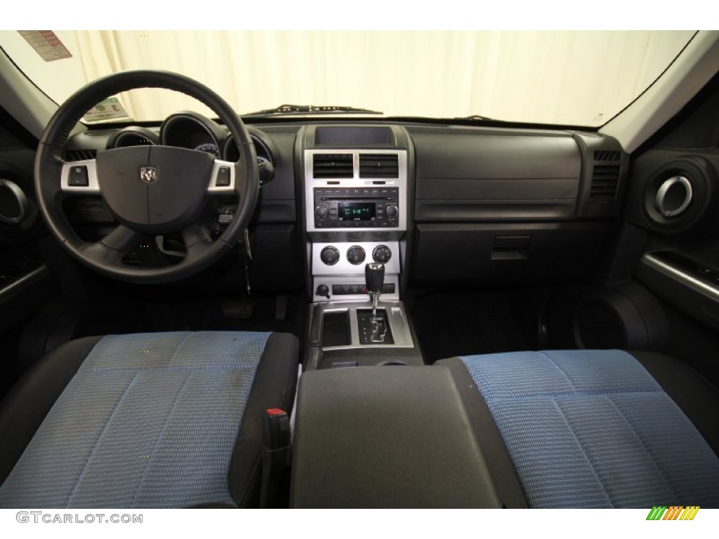 2008 Dodge Nitro R/T Dashboard Photos