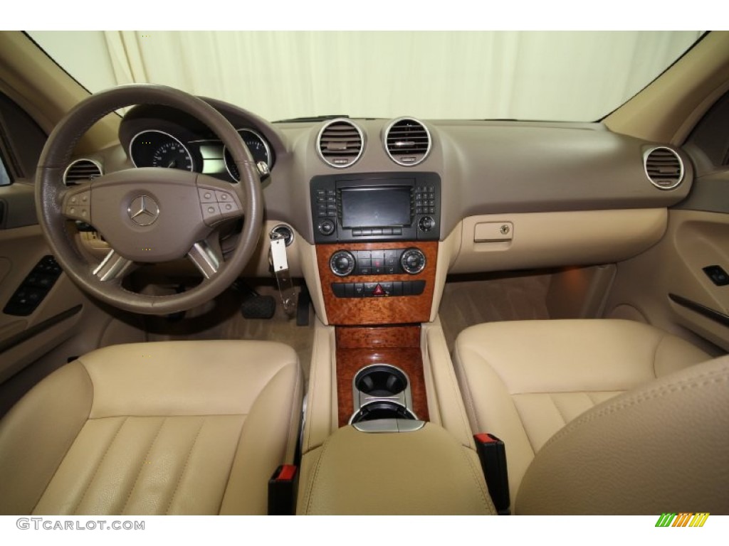 2007 Mercedes-Benz ML 350 4Matic Macadamia Dashboard Photo #62280592
