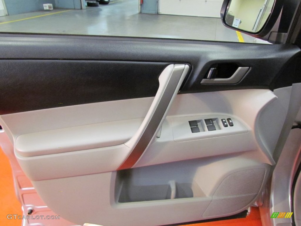 2010 Highlander SE 4WD - Classic Silver Metallic / Ash photo #12