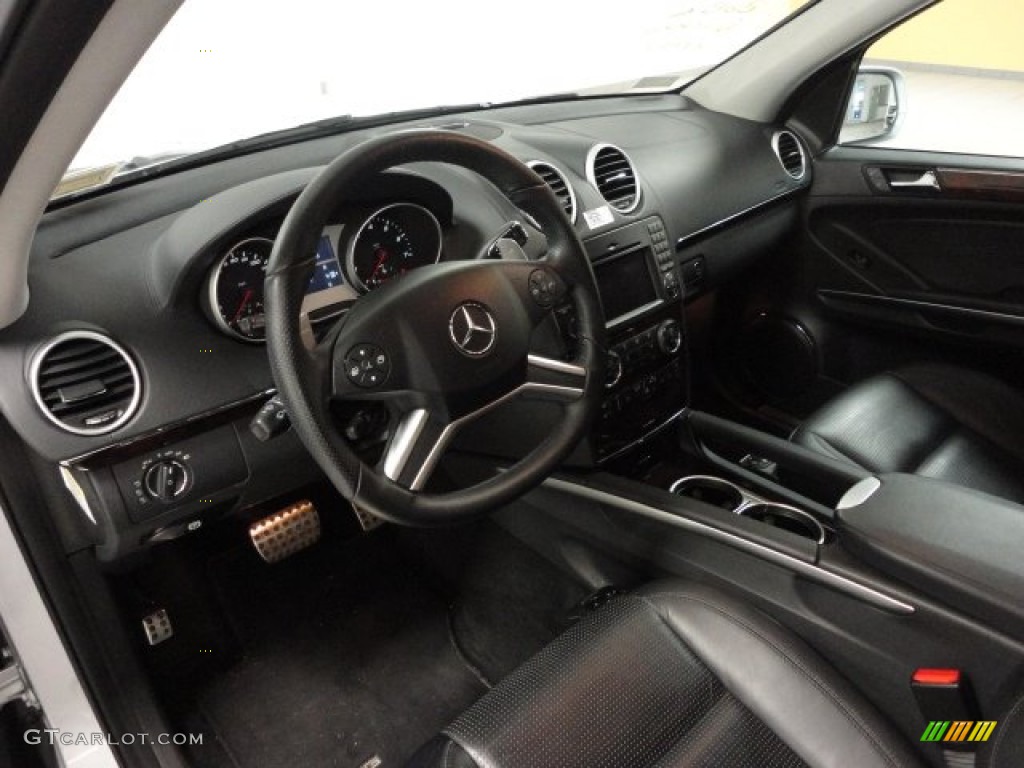 Black Interior 2009 Mercedes-Benz ML 63 AMG 4Matic Photo #62287346