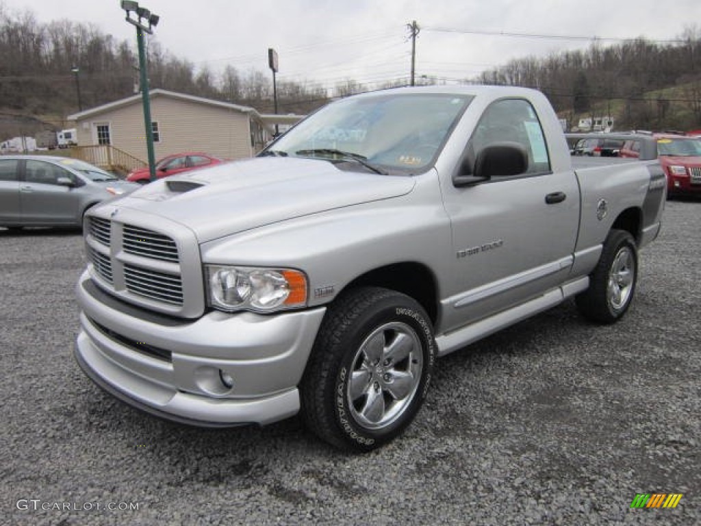 2005 Ram 1500 SLT Daytona Regular Cab 4x4 - Bright Silver Metallic / Dark Slate Gray photo #3