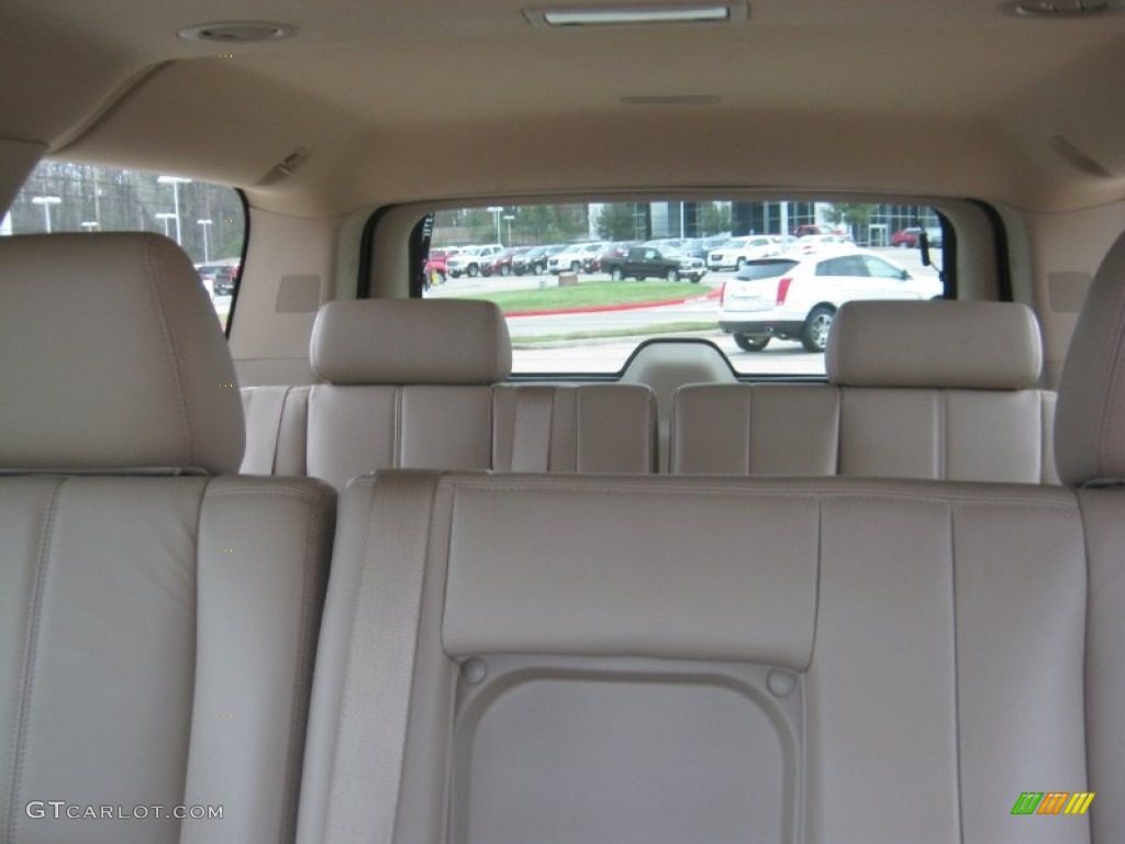 2012 Suburban LT - Black Granite Metallic / Light Cashmere/Dark Cashmere photo #15