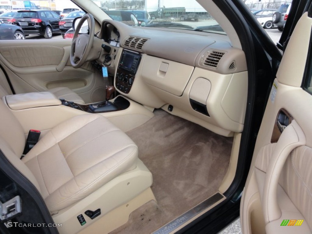 Charcoal Interior 2000 Mercedes-Benz ML 430 4Matic Photo #62295980