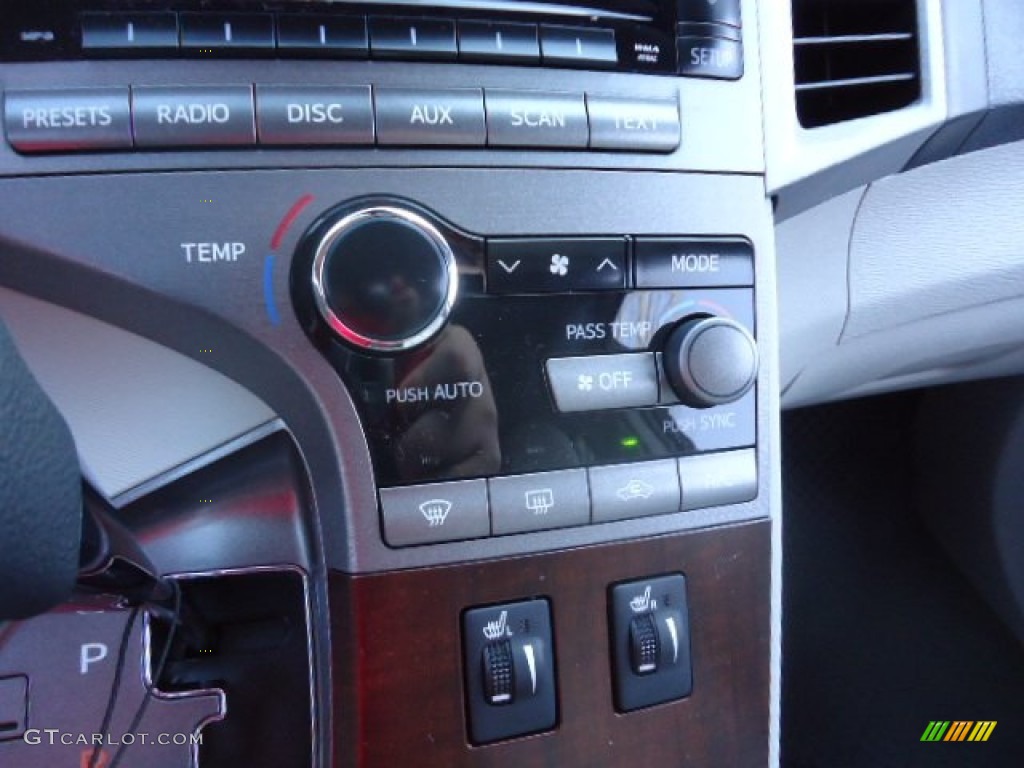 2012 Toyota Venza XLE AWD Controls Photo #62296130