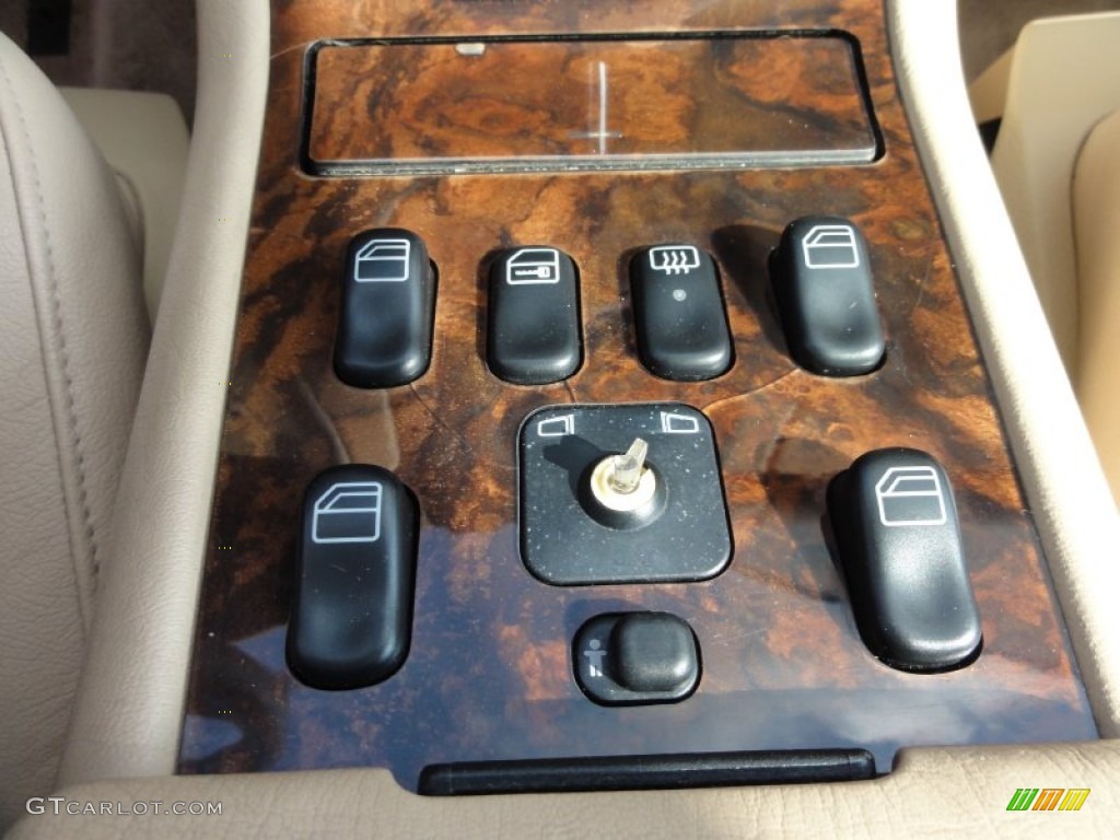 2000 Mercedes-Benz ML 430 4Matic Controls Photos