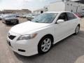 Super White - Camry SE Photo No. 2