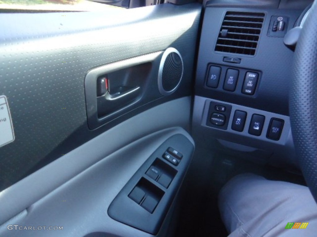 2012 Tacoma V6 TRD Sport Double Cab 4x4 - Silver Streak Mica / Graphite photo #23