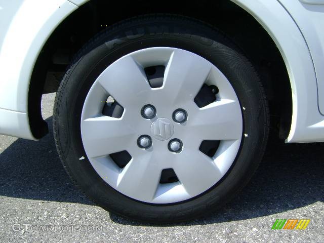 2007 Forenza Sedan - Absolute White / Grey photo #9